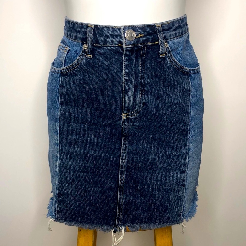 UO BDG Frayed Hem Denim Panel Mini Jean Skirt Sz Small